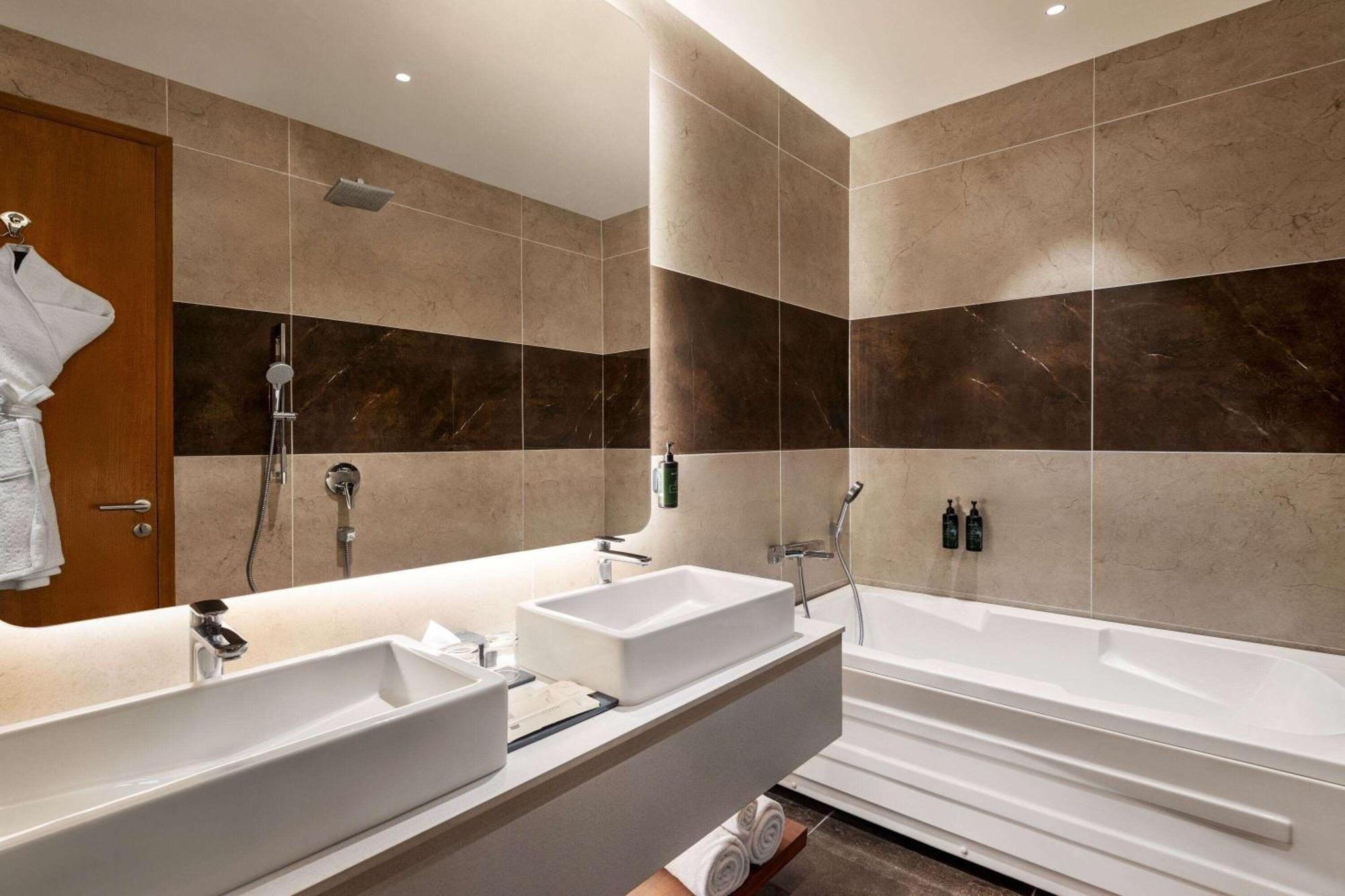 Wyndham Garden Sonipat Murthal Extérieur photo